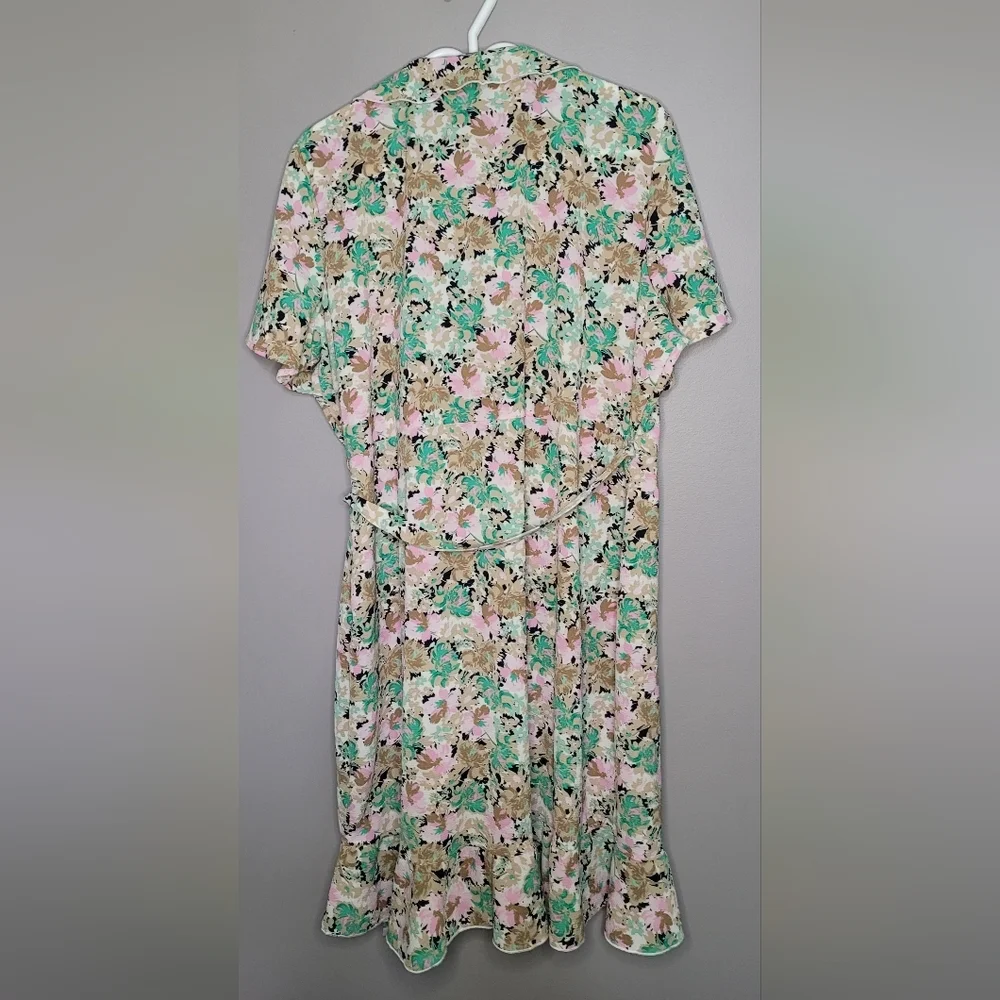 Vero Moda Curve Floral Wrap Dress with Ruffle Hem 18 Plus Size - Picture 4 of 5